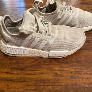 Adidas NMD R1 shoes